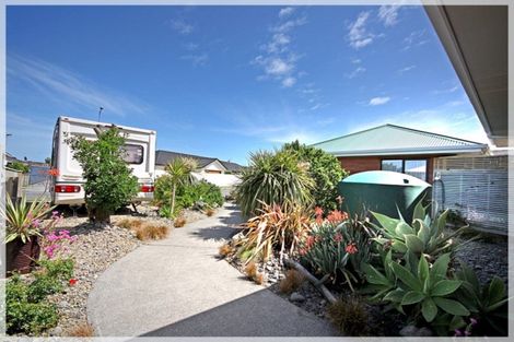 Photo of property in 4 Malthus Place, Foxton Beach, Foxton, 4815