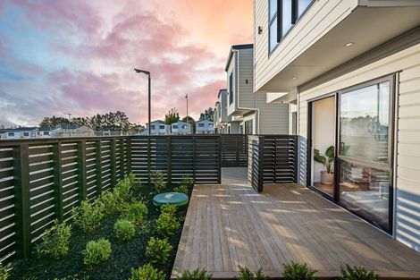 Photo of property in 10 Greenbrier Street, Westgate, 0814