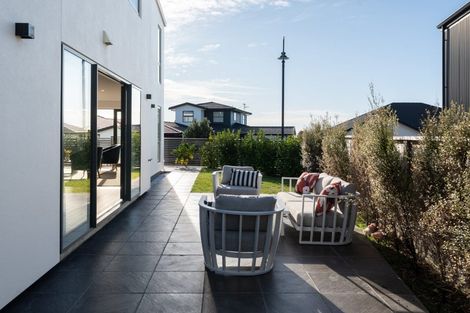 Photo of property in 2b Kaiaho Close, Aotea, Porirua, 5024