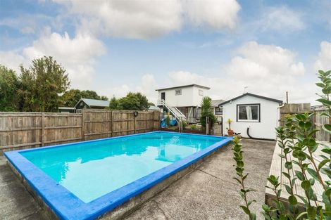 Photo of property in 10 Potaka Street, Marton, 4710