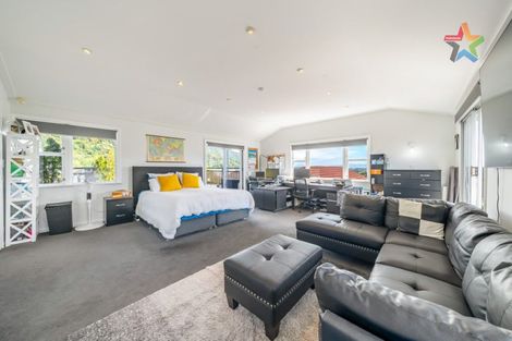Photo of property in 15 Summit Road, Fairfield, Lower Hutt, 5011