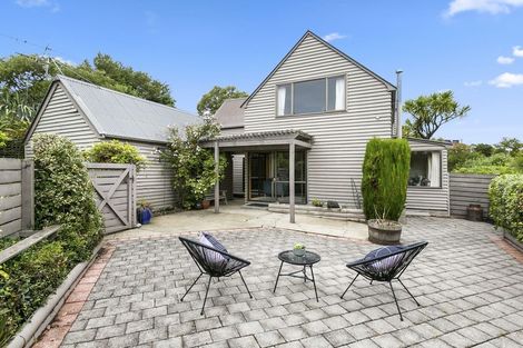 Photo of property in 10 Calvert Place, Shiel Hill, Dunedin, 9013