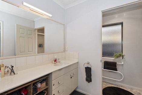 Photo of property in 4 Bircham Rise, Rototuna, Hamilton, 3210