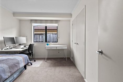 Photo of property in 94 Farringdon Avenue, Rototuna North, Hamilton, 3210