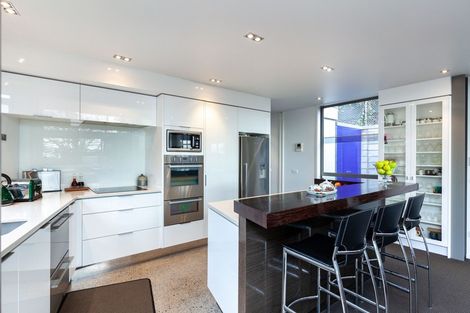 Photo of property in 9 Standish Street, New Plymouth, 4310