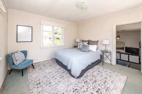 Photo of property in 2 Acton Place, Saint Johns Hill, Whanganui, 4500