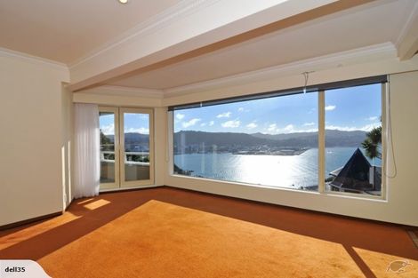 Photo of property in 62a Palliser Road, Roseneath, Wellington, 6011