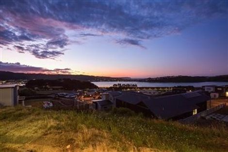 Photo of property in 3 Eglinton Close, Aotea, Porirua, 5024