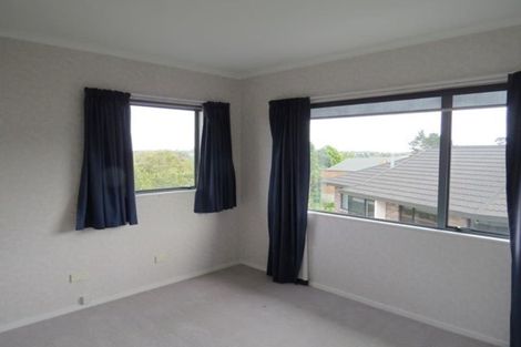 Photo of property in 13 Del Mar Place, Merrilands, New Plymouth, 4312