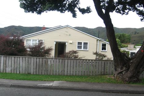 Photo of property in 16 Raymond Terrace, Fairfield, Lower Hutt, 5011