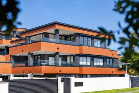 Photo of property in 10/29 May Street, Mount Maunganui, 3116