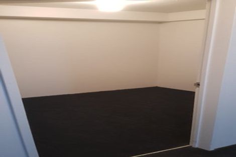 Photo of property in 8 Torrens Terrace, Mount Cook, Wellington, 6011