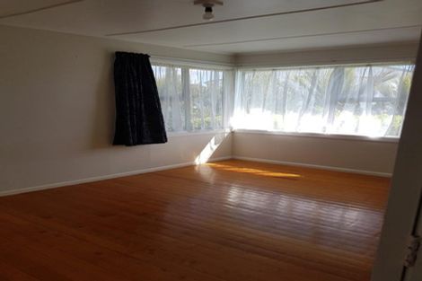 Photo of property in 20 Chippendale Crescent, Birkdale, Auckland, 0626