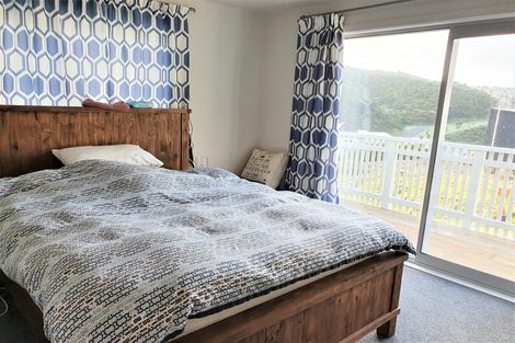 Photo of property in 18a Rarangi Way, Owhiro Bay, Wellington, 6023