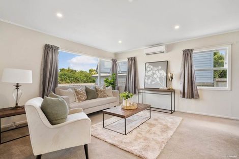 Photo of property in 10 Kaikoura Street, Henderson, Auckland, 0612