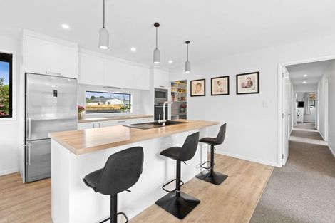 Photo of property in 369 Carrington Street, Upper Vogeltown, New Plymouth, 4310