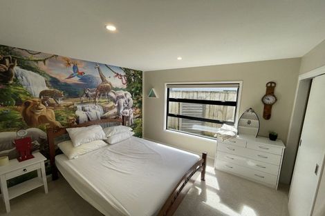 Photo of property in 5 Wentworth Lane, Waiwhakaiho, New Plymouth, 4312