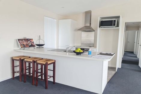 Photo of property in 54a Meadowood Drive, Unsworth Heights, Auckland, 0632