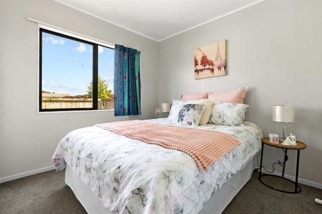 Photo of property in 1/16 Clarice Place, Takanini, 2112