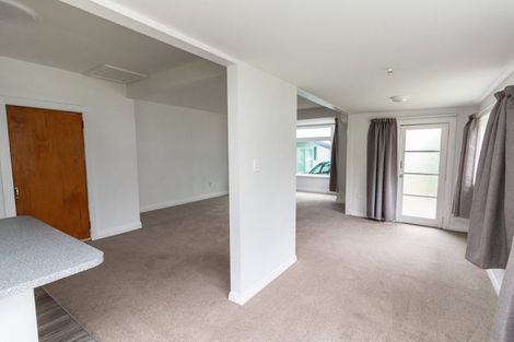 Photo of property in 88 Queenwood Road, Levin, 5510
