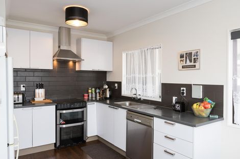 Photo of property in 67 Benmore Avenue, Cloverlea, Palmerston North, 4412