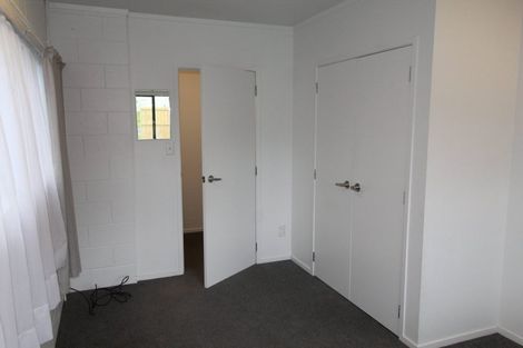 Photo of property in 25 Kamara Road, Glen Eden, Auckland, 0602