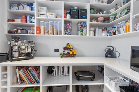 Photo of property in 16 Augustine Drive, Aidanfield, Christchurch, 8025