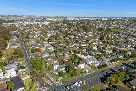 Photo of property in 1 Cascades Road, Pakuranga Heights, Auckland, 2010