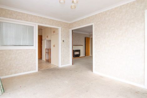 Photo of property in 33 Kent Crescent, Awapuni, Palmerston North, 4412