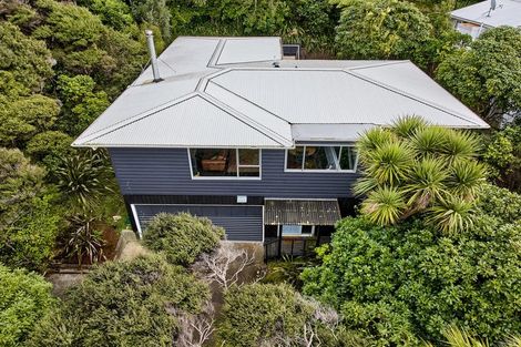 Photo of property in 20 Muri Road, Pukerua Bay, 5026