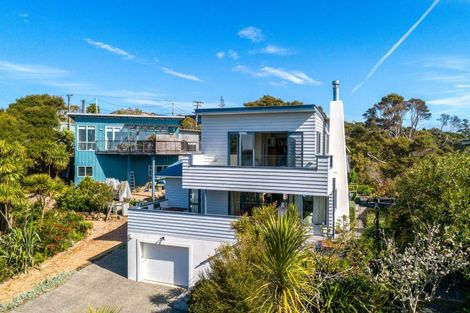 Photo of property in 35 Tawa Street, Oneroa, Waiheke Island, 1081