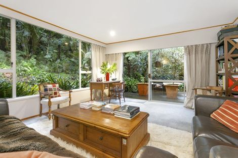 Photo of property in 13 Bush Road, Waiatarua, Auckland, 0604