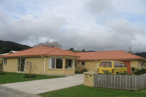 Photo of property in 20 Kauri Grove, Coromandel, 3506