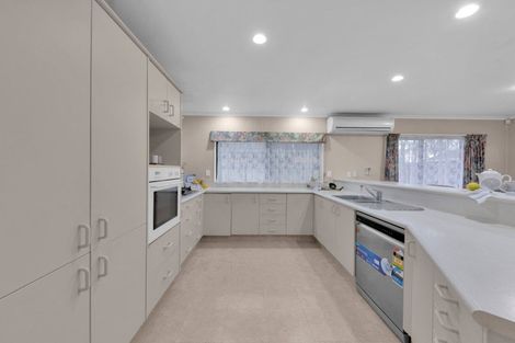 Photo of property in 3 Magellan Rise, Flagstaff, Hamilton, 3210