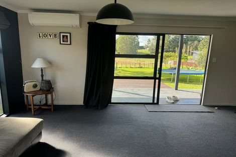 Photo of property in 13 Course Lane, Sanson, 4817
