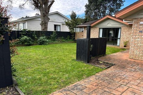Photo of property in 72 Konini Road, Titirangi, Auckland, 0604