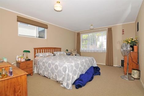 Photo of property in 15 Westhaven Drive, Tawa, Wellington, 5028