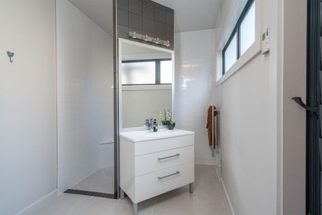 Photo of property in 3 Chestnut Grove, Acacia Bay, Taupo, 3385