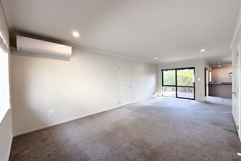 Photo of property in 1 Barwick Place, Stanmore Bay, Whangaparaoa, 0932