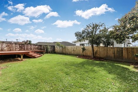 Photo of property in 13 Miro Street, New Lynn, Auckland, 0600