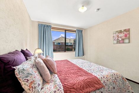 Photo of property in 2/281 Sawyers Arms Road, Bishopdale, Christchurch, 8053