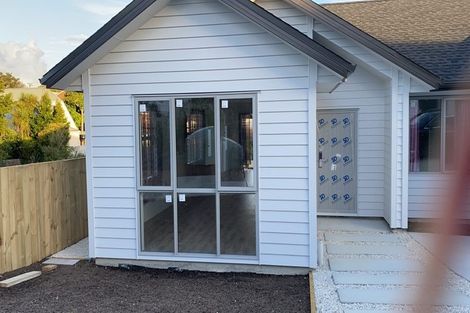 Photo of property in 4 Han Court, Glen Eden, Auckland, 0602