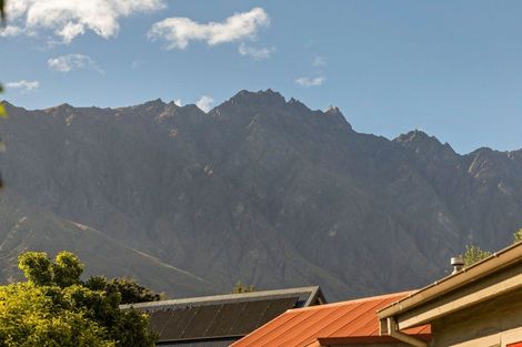 Photo of property in 8 Kawarau Place, Frankton, Queenstown, 9300