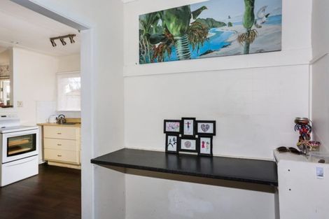 Photo of property in 1 Booth Crescent, Tuakau, 2121