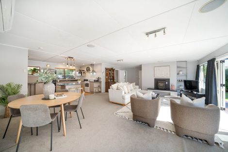 Photo of property in 39b Gemstone Drive, Birchville, Upper Hutt, 5018