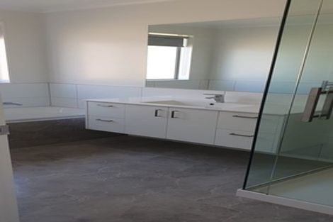 Photo of property in 58 Helenvale Crescent, Pokeno, 2402