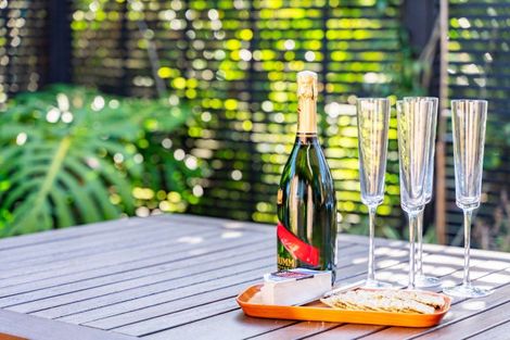 Photo of property in 6 Dune View Drive, Mangawhai, 0505