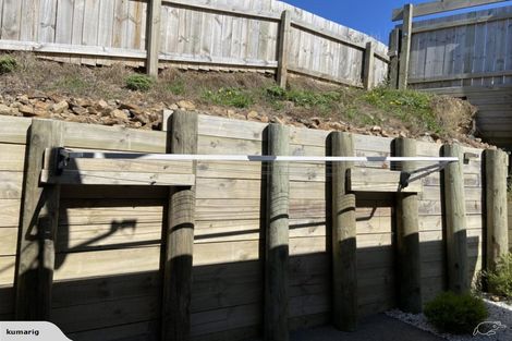 Photo of property in 124 Amesbury Drive, Churton Park, Wellington, 6037