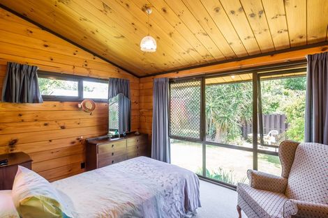 Photo of property in 99a Rimu Road, Raumati Beach, Paraparaumu, 5032