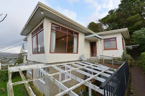Photo of property in 36 Chester Road, Tawa, Wellington, 5028